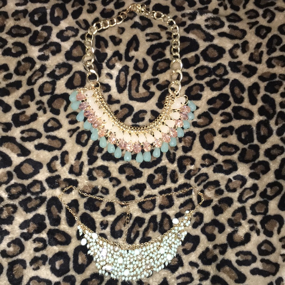 *2* Pairs Of Necklace’s *NEW W/O Tags* 🏷